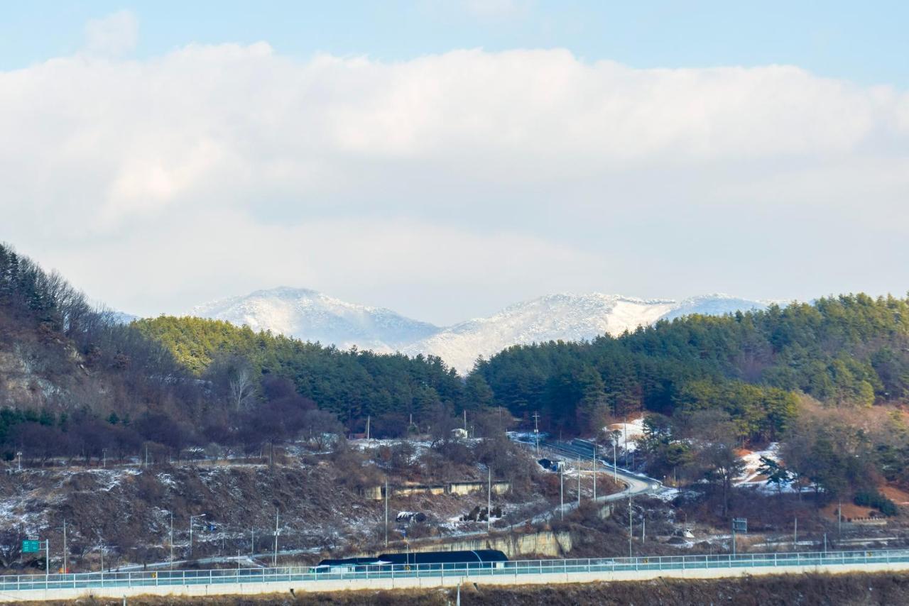 Eden Foret Hotel Chungju Exterior foto